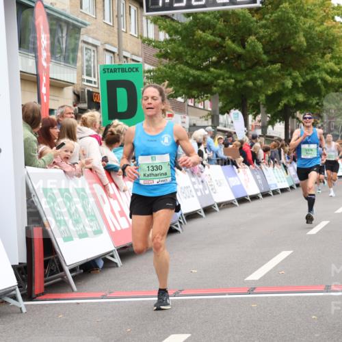 21.09.2025 - PSD Bank Halbmarathon Strokosch-Dieckow http://msf.ph/oto/8940542 21.09.2025 11:35:48 Ziel 1330, 1705, 1976, 2000, 2050 meine-sportfotos.de