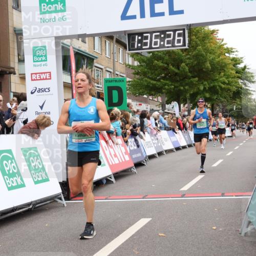 21.09.2025 - PSD Bank Halbmarathon Strokosch-Dieckow http://msf.ph/oto/8940545 21.09.2025 11:35:49 Ziel 1330, 1705, 1973, 1976, 2000, 2050 meine-sportfotos.de