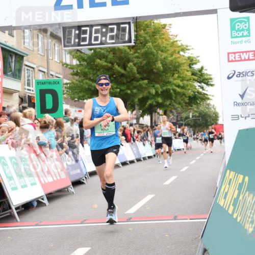 21.09.2025 - PSD Bank Halbmarathon Strokosch-Dieckow http://msf.ph/oto/8940548 21.09.2025 11:35:50 Ziel 1330, 1705, 1973, 1976 meine-sportfotos.de