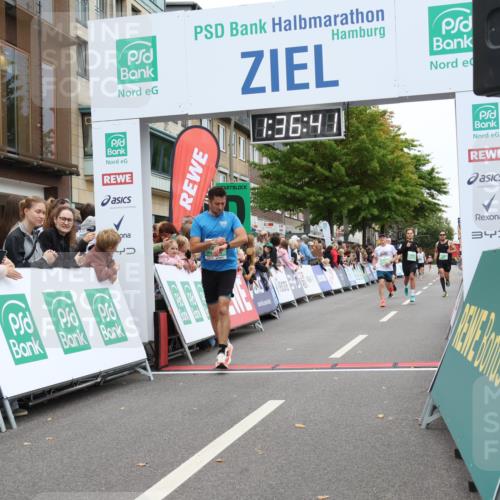 21.09.2025 - PSD Bank Halbmarathon Strokosch-Dieckow http://msf.ph/oto/8940590 21.09.2025 11:36:04 Ziel 1426, 1921, 1922, 1952, 1971, 2033, 2051, 2110 meine-sportfotos.de