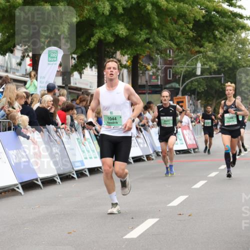 21.09.2025 - PSD Bank Halbmarathon Strokosch-Dieckow http://msf.ph/oto/8940612 21.09.2025 11:36:12 Ziel 1044, 1426, 1952, 1971, 2033, 2051 meine-sportfotos.de