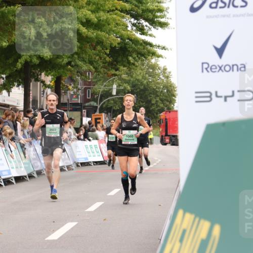 21.09.2025 - PSD Bank Halbmarathon Strokosch-Dieckow http://msf.ph/oto/8940616 21.09.2025 11:36:14 Ziel 1044, 1060, 1952, 1971, 2023, 2033, 2051 meine-sportfotos.de