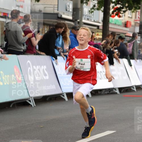 21.09.2025 - PSD Bank Halbmarathon Strokosch-Dieckow http://msf.ph/oto/8940623 21.09.2025 10:26:03 Ziel 106, 112, 115, 162, 226, 302, 421, 444, 450 meine-sportfotos.de