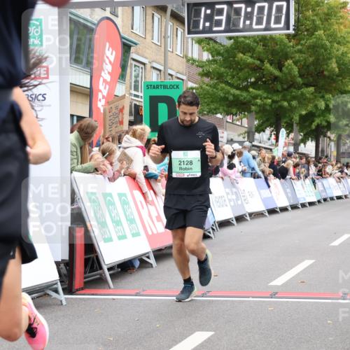 21.09.2025 - PSD Bank Halbmarathon Strokosch-Dieckow http://msf.ph/oto/8940643 21.09.2025 11:36:23 Ziel 1044, 1060, 1977, 2023, 2048, 2128 meine-sportfotos.de