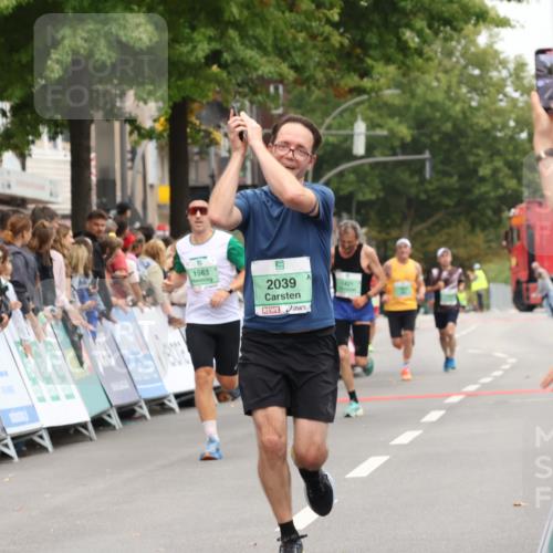 21.09.2025 - PSD Bank Halbmarathon Strokosch-Dieckow http://msf.ph/oto/8940649 21.09.2025 11:36:35 Ziel 2039 meine-sportfotos.de
