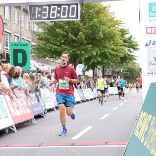 21.09.2025 - PSD Bank Halbmarathon Strokosch-Dieckow http://msf.ph/oto/8940737 21.09.2025 11:37:23 Ziel 1085, 1998, 2032, 2036 meine-sportfotos.de