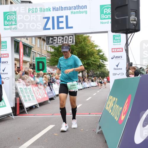 21.09.2025 - PSD Bank Halbmarathon Strokosch-Dieckow http://msf.ph/oto/8940763 21.09.2025 11:37:31 Ziel 1185, 1998, 2032, 2095, 2120 meine-sportfotos.de
