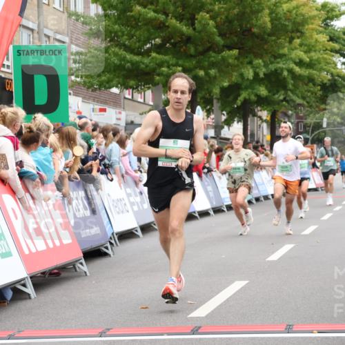 21.09.2025 - PSD Bank Halbmarathon Strokosch-Dieckow http://msf.ph/oto/8940766 21.09.2025 11:37:37 Ziel 1185, 1216, 2095, 2120, 2132, 2226 meine-sportfotos.de