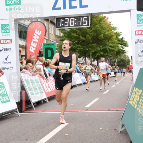21.09.2025 - PSD Bank Halbmarathon Strokosch-Dieckow http://msf.ph/oto/8940767 21.09.2025 11:37:38 Ziel 1216, 2017, 2095, 2120, 2132, 2226 meine-sportfotos.de