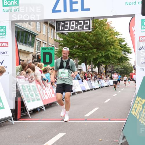21.09.2025 - PSD Bank Halbmarathon Strokosch-Dieckow http://msf.ph/oto/8940788 21.09.2025 11:37:45 Ziel 1216, 2017, 2132, 2226, 3999 meine-sportfotos.de