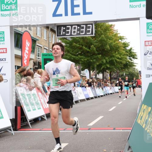 21.09.2025 - PSD Bank Halbmarathon Strokosch-Dieckow http://msf.ph/oto/8940806 21.09.2025 11:37:57 Ziel 1591, 1651, 2115 meine-sportfotos.de