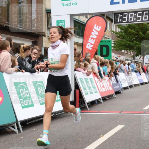 21.09.2025 - PSD Bank Halbmarathon Strokosch-Dieckow http://msf.ph/oto/8940837 21.09.2025 11:38:19 Ziel 1892, 1904 meine-sportfotos.de