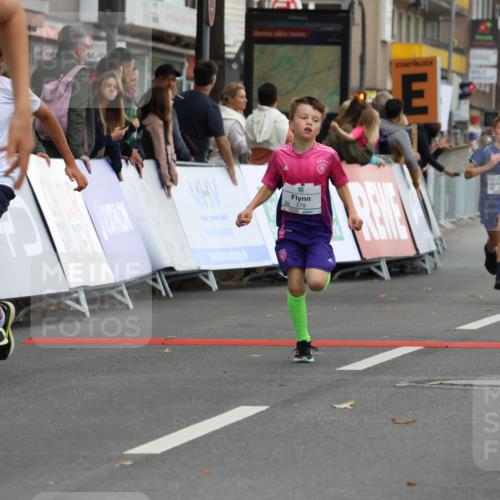 21.09.2025 - PSD Bank Halbmarathon Strokosch-Dieckow http://msf.ph/oto/8940859 21.09.2025 10:26:35 Ziel 111, 297, 347, 348, 379, 396 meine-sportfotos.de