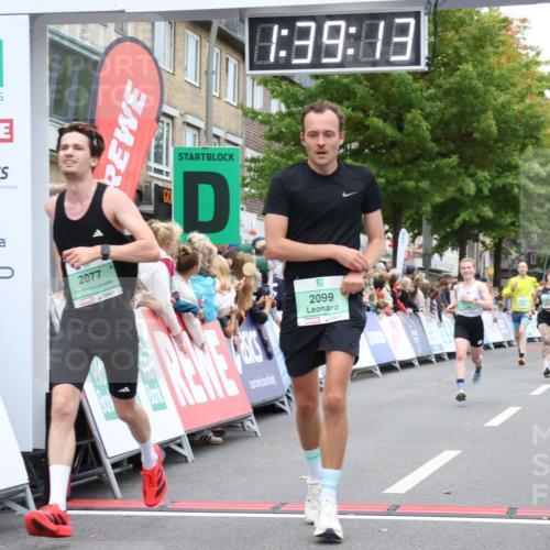 21.09.2025 - PSD Bank Halbmarathon Strokosch-Dieckow http://msf.ph/oto/8940874 21.09.2025 11:38:36 Ziel 1951, 1984, 1985, 2037, 2077, 2099 meine-sportfotos.de