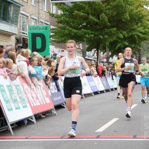 21.09.2025 - PSD Bank Halbmarathon Strokosch-Dieckow http://msf.ph/oto/8940879 21.09.2025 11:38:38 Ziel 1951, 1984, 1985, 2037, 2073, 2077, 2099, 2200 meine-sportfotos.de