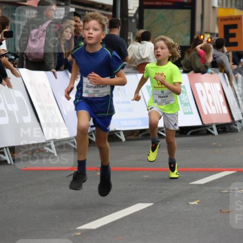 21.09.2025 - PSD Bank Halbmarathon Strokosch-Dieckow http://msf.ph/oto/8940895 21.09.2025 10:26:39 Ziel 111, 143, 152, 297, 347, 348, 379, 396 meine-sportfotos.de