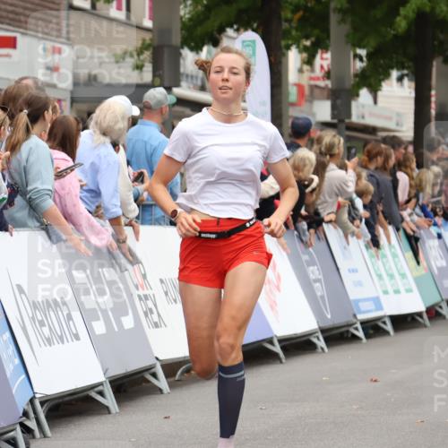 21.09.2025 - PSD Bank Halbmarathon Strokosch-Dieckow http://msf.ph/oto/8940899 21.09.2025 11:38:51 Ziel 1859, 2355 meine-sportfotos.de