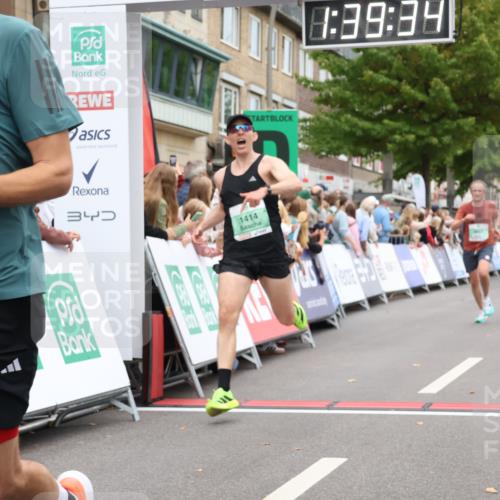 21.09.2025 - PSD Bank Halbmarathon Strokosch-Dieckow http://msf.ph/oto/8940913 21.09.2025 11:38:57 Ziel 1414, 1816, 1859, 2355, 3917 meine-sportfotos.de