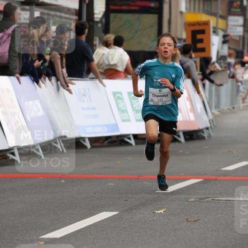 21.09.2025 - PSD Bank Halbmarathon Strokosch-Dieckow http://msf.ph/oto/8940922 21.09.2025 10:26:42 Ziel 111, 143, 152, 297, 347, 348, 360, 379, 396 meine-sportfotos.de