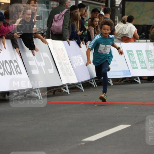 21.09.2025 - PSD Bank Halbmarathon Strokosch-Dieckow http://msf.ph/oto/8940937 21.09.2025 10:26:44 Ziel 111, 143, 152, 283, 297, 360, 379, 396 meine-sportfotos.de