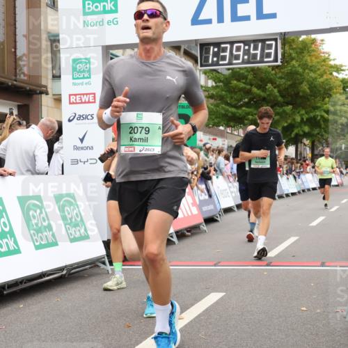 21.09.2025 - PSD Bank Halbmarathon Strokosch-Dieckow http://msf.ph/oto/8940945 21.09.2025 11:39:07 Ziel 1027, 1147, 1816, 1917, 2047, 2055, 2079, 2137, 3917 meine-sportfotos.de