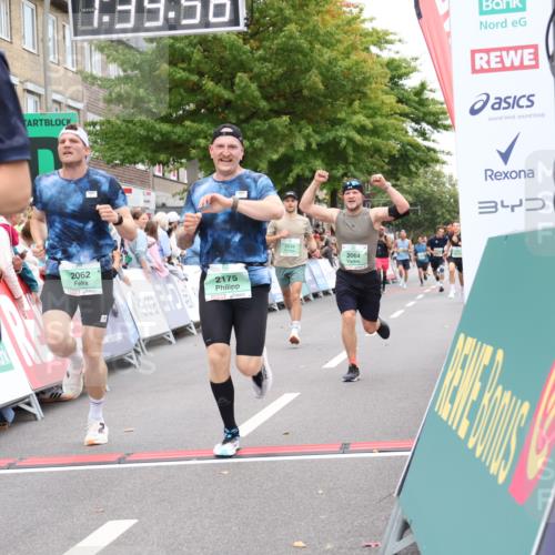 21.09.2025 - PSD Bank Halbmarathon Strokosch-Dieckow http://msf.ph/oto/8940976 21.09.2025 11:39:19 Ziel 1227, 2038, 2062, 2064, 2080, 2137, 2175 meine-sportfotos.de
