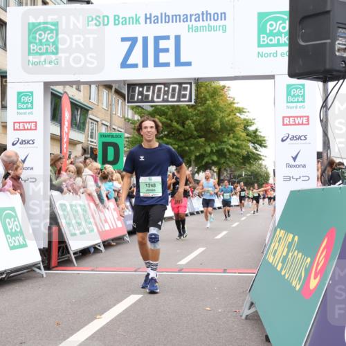 21.09.2025 - PSD Bank Halbmarathon Strokosch-Dieckow http://msf.ph/oto/8940995 21.09.2025 11:39:27 Ziel 1227, 1248, 1416, 1769, 1901, 2038, 2062, 2064, 2175 meine-sportfotos.de