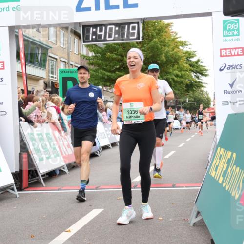 21.09.2025 - PSD Bank Halbmarathon Strokosch-Dieckow http://msf.ph/oto/8941045 21.09.2025 11:39:42 Ziel 1483, 1517, 1784, 1970, 2059, 2285, 2333, 2336 meine-sportfotos.de
