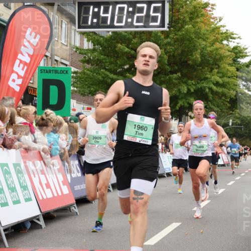 21.09.2025 - PSD Bank Halbmarathon Strokosch-Dieckow http://msf.ph/oto/8941061 21.09.2025 11:39:49 Ziel 1469, 1483, 1784, 1960, 1970, 2059, 2069, 2333, 2336, 2579, 2897, 3909 meine-sportfotos.de
