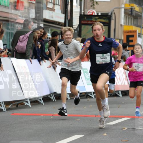 21.09.2025 - PSD Bank Halbmarathon Strokosch-Dieckow http://msf.ph/oto/8941074 21.09.2025 10:27:14 Ziel 128, 239, 242, 298, 329, 330, 398 meine-sportfotos.de