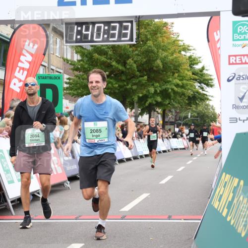21.09.2025 - PSD Bank Halbmarathon Strokosch-Dieckow http://msf.ph/oto/8941088 21.09.2025 11:39:57 Ziel 1469, 1968, 2069, 2084, 2085, 2579, 2897, 3909 meine-sportfotos.de