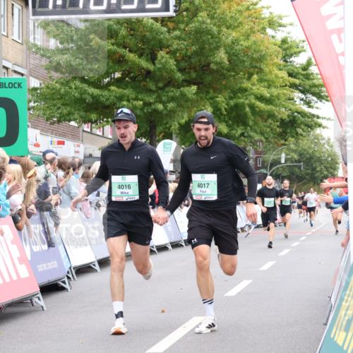 21.09.2025 - PSD Bank Halbmarathon Strokosch-Dieckow http://msf.ph/oto/8941100 21.09.2025 11:40:02 Ziel 1968, 2084, 2085, 2442, 4016, 4017 meine-sportfotos.de