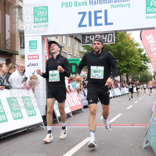 21.09.2025 - PSD Bank Halbmarathon Strokosch-Dieckow http://msf.ph/oto/8941106 21.09.2025 11:40:03 Ziel 1968, 2084, 2085, 2442, 4016, 4017 meine-sportfotos.de