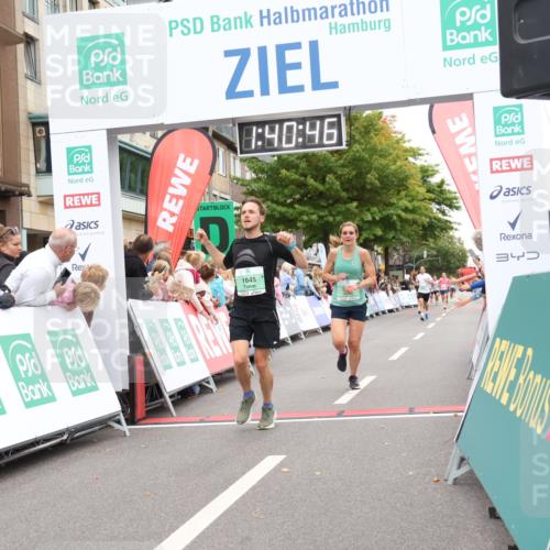 21.09.2025 - PSD Bank Halbmarathon Strokosch-Dieckow http://msf.ph/oto/8941121 21.09.2025 11:40:10 Ziel 1645, 2015, 2442, 4016, 4017 meine-sportfotos.de