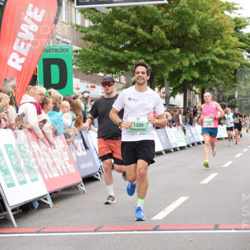 21.09.2025 - PSD Bank Halbmarathon Strokosch-Dieckow http://msf.ph/oto/8941135 21.09.2025 11:40:16 Ziel 1320, 1645, 1932, 2015, 2063 meine-sportfotos.de