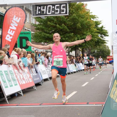 21.09.2025 - PSD Bank Halbmarathon Strokosch-Dieckow http://msf.ph/oto/8941145 21.09.2025 11:40:19 Ziel 1320, 1932, 2063 meine-sportfotos.de