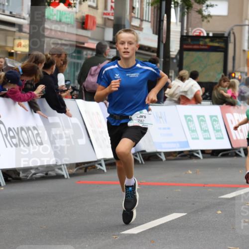 21.09.2025 - PSD Bank Halbmarathon Strokosch-Dieckow http://msf.ph/oto/8941146 21.09.2025 10:27:19 Ziel 128, 239, 242, 247, 292, 298, 329, 330, 398 meine-sportfotos.de