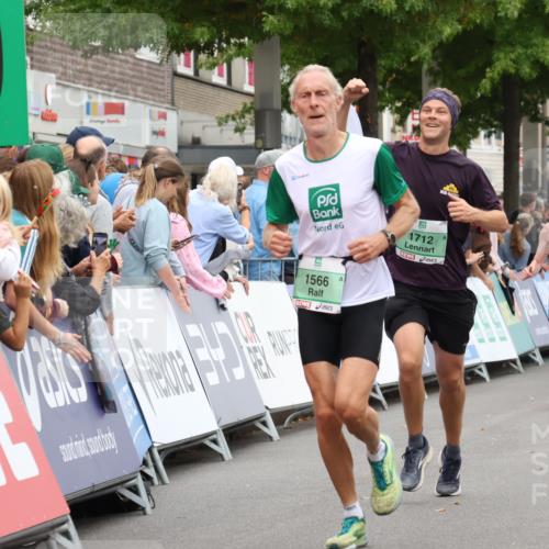 21.09.2025 - PSD Bank Halbmarathon Strokosch-Dieckow http://msf.ph/oto/8941153 21.09.2025 11:40:23 Ziel 1320, 1566, 1712, 1932, 2063 meine-sportfotos.de