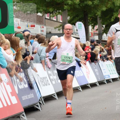 21.09.2025 - PSD Bank Halbmarathon Strokosch-Dieckow http://msf.ph/oto/8941165 21.09.2025 11:40:27 Ziel 1566, 1712, 1779, 2021 meine-sportfotos.de