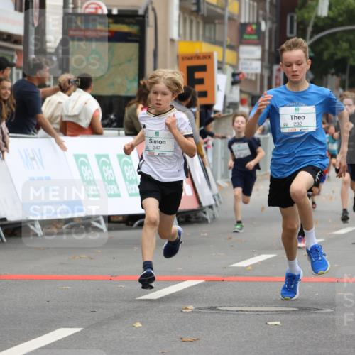 21.09.2025 - PSD Bank Halbmarathon Strokosch-Dieckow http://msf.ph/oto/8941183 21.09.2025 10:27:24 Ziel 101, 128, 242, 247, 249, 292, 298, 329, 330, 341, 391, 398 meine-sportfotos.de
