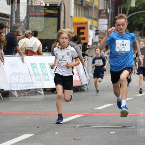 21.09.2025 - PSD Bank Halbmarathon Strokosch-Dieckow http://msf.ph/oto/8941187 21.09.2025 10:27:24 Ziel 101, 128, 242, 247, 249, 292, 298, 329, 330, 341, 391, 398 meine-sportfotos.de