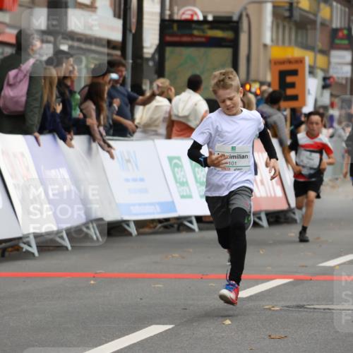 21.09.2025 - PSD Bank Halbmarathon Strokosch-Dieckow http://msf.ph/oto/8941212 21.09.2025 10:27:26 Ziel 101, 128, 242, 247, 249, 292, 298, 341, 342, 391 meine-sportfotos.de