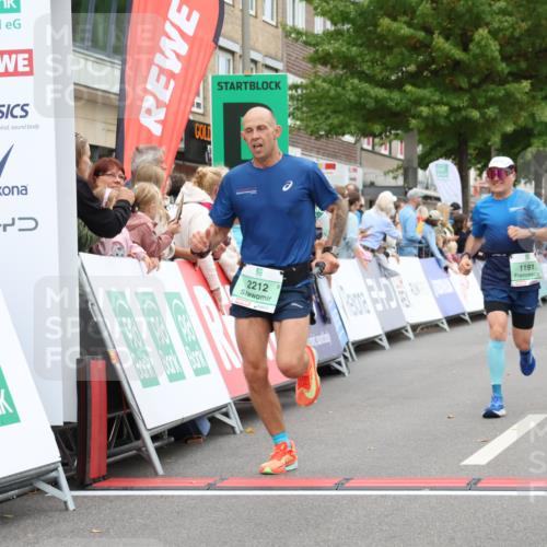 21.09.2025 - PSD Bank Halbmarathon Strokosch-Dieckow http://msf.ph/oto/8941215 21.09.2025 11:40:44 Ziel 1191, 1318, 1767, 1955, 1992, 2212, 2542 meine-sportfotos.de