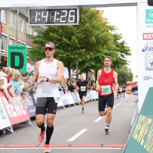 21.09.2025 - PSD Bank Halbmarathon Strokosch-Dieckow http://msf.ph/oto/8941229 21.09.2025 11:40:49 Ziel 1191, 1884, 1955, 2003, 2142, 2212, 2390 meine-sportfotos.de