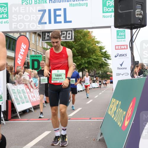 21.09.2025 - PSD Bank Halbmarathon Strokosch-Dieckow http://msf.ph/oto/8941238 21.09.2025 11:40:51 Ziel 1191, 1884, 1947, 2003, 2142, 2212, 2390 meine-sportfotos.de