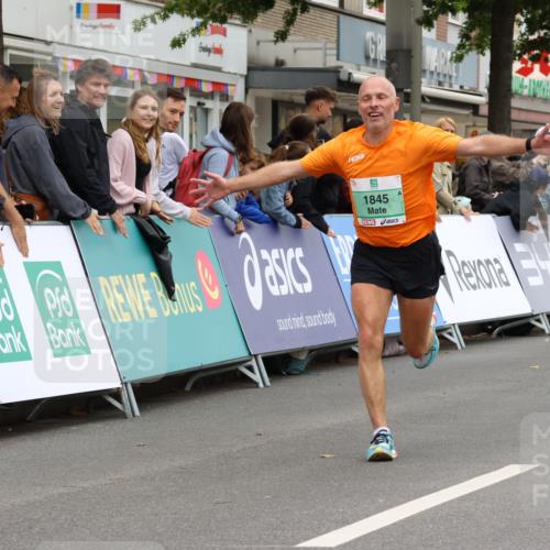 21.09.2025 - PSD Bank Halbmarathon Strokosch-Dieckow http://msf.ph/oto/8941246 21.09.2025 11:24:32 Ziel 1845, 1989, 3913, 3914 meine-sportfotos.de