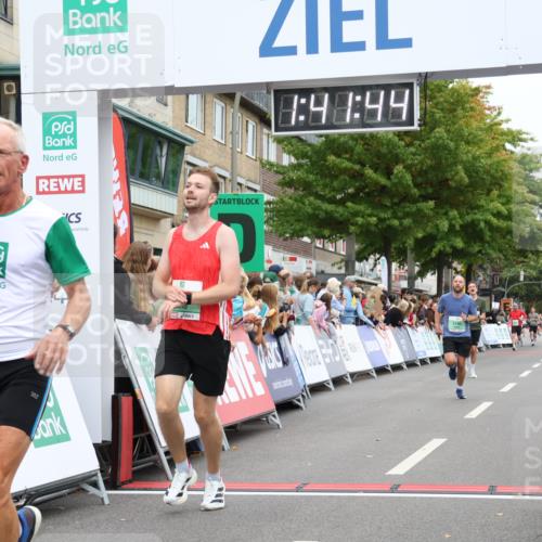 21.09.2025 - PSD Bank Halbmarathon Strokosch-Dieckow http://msf.ph/oto/8941280 21.09.2025 11:41:08 Ziel 1565, 2074, 2138, 2159, 2180, 2347 meine-sportfotos.de