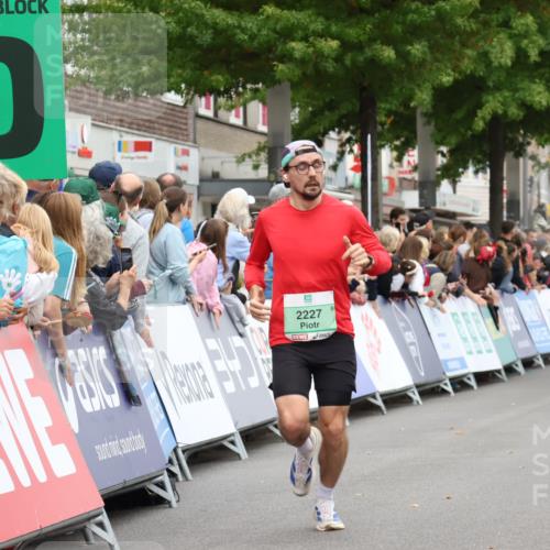 21.09.2025 - PSD Bank Halbmarathon Strokosch-Dieckow http://msf.ph/oto/8941300 21.09.2025 11:41:17 Ziel 2138, 2180, 2183, 2227 meine-sportfotos.de