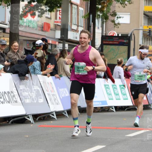 21.09.2025 - PSD Bank Halbmarathon Strokosch-Dieckow http://msf.ph/oto/8941303 21.09.2025 11:24:36 Ziel 1178, 1310, 1471, 1845, 1989, 3913, 3914 meine-sportfotos.de