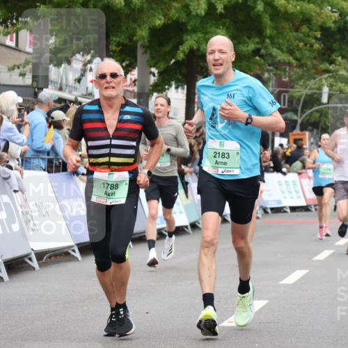 21.09.2025 - PSD Bank Halbmarathon Strokosch-Dieckow http://msf.ph/oto/8941310 21.09.2025 11:41:20 Ziel 1788, 2138, 2183, 2227 meine-sportfotos.de